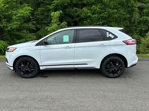 New 2024 Ford Edge SE w/ Black Appearance Package image 26