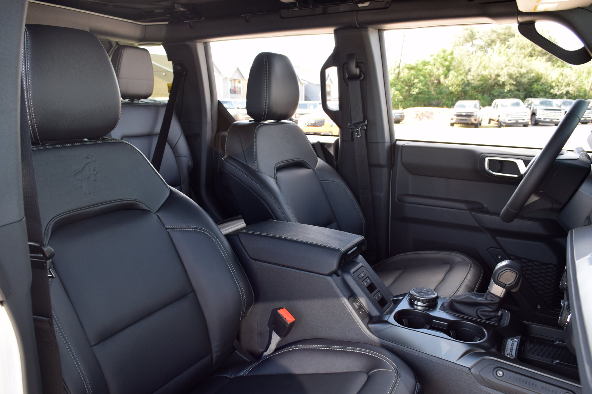 New 2026 Ford Bronco Outer Banks AWD/4WD image 23