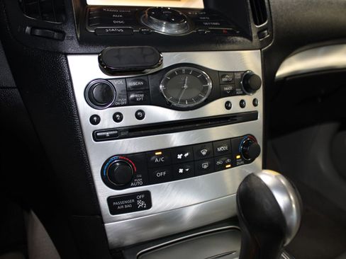Used 2013 INFINITI G37 Journey w/ Premium Pkg RWD image 15