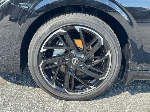 New 2026 Nissan Sentra SR w/ SR Premium Package image 9