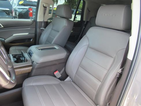 Used 2019 GMC Yukon Denali w/ Denali Ultimate Package RWD image 22