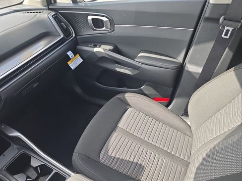 New 2026 Kia Sorento LX FWD image 15
