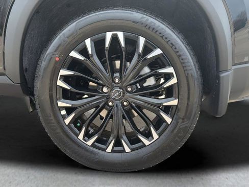 New 2026 Nissan Rogue SV AWD/4WD image 30