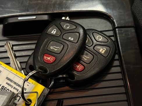 Certified 2017 Buick Enclave Leather image 43