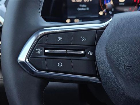 New 2026 Chevrolet Equinox LT w/ Midnight Edition image 12