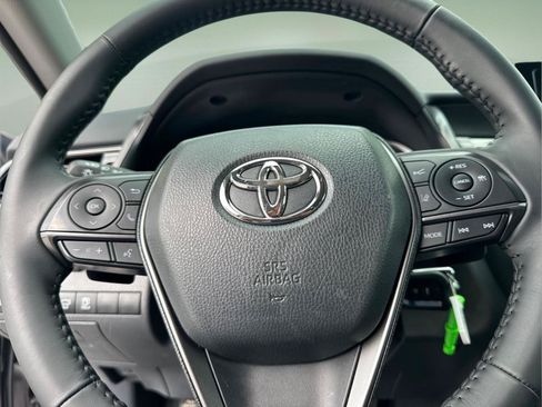 Used 2024 Toyota Camry SE FWD image 19