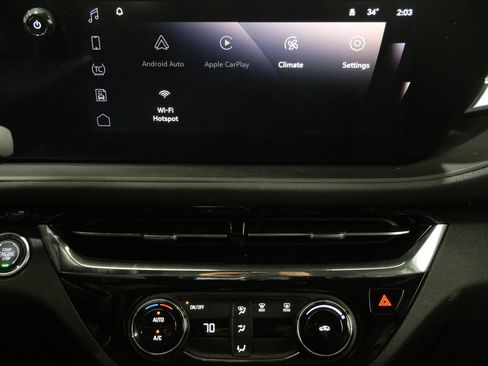 Used 2025 Buick Envista Sport Touring image 20