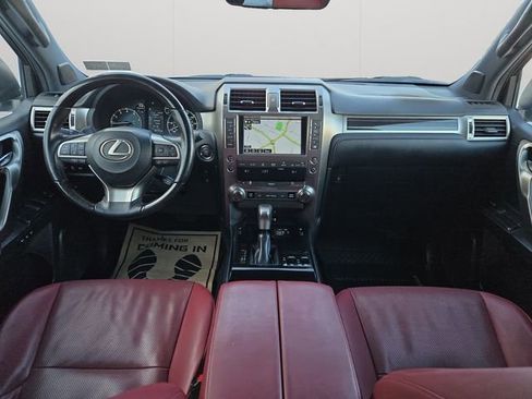 Used 2020 Lexus GX 460 Premium w/ Premium Package image 17
