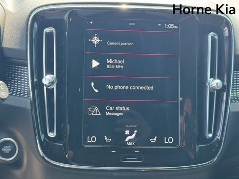 Used 2022 Volvo XC40 T5 R-Design w/ Advanced Package image 22