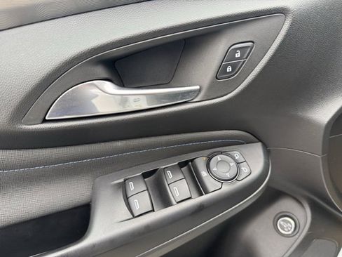 Used 2024 Buick Envista Sport Touring w/ Convenience I Package image 24