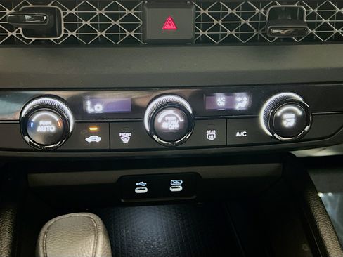 Used 2024 Honda Accord LX image 11