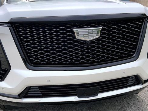 Certified 2025 Cadillac Escalade Sport Platinum AWD/4WD image 31