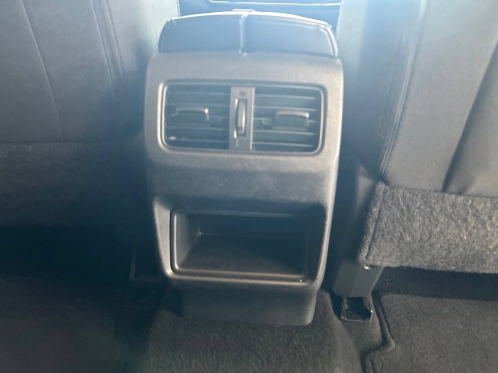Used 2024 Nissan Rogue S FWD image 26