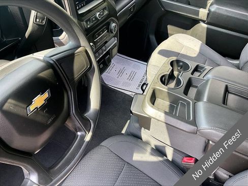 Used 2020 Chevrolet Silverado 1500 Custom w/ Custom Value Package AWD/4WD image 13
