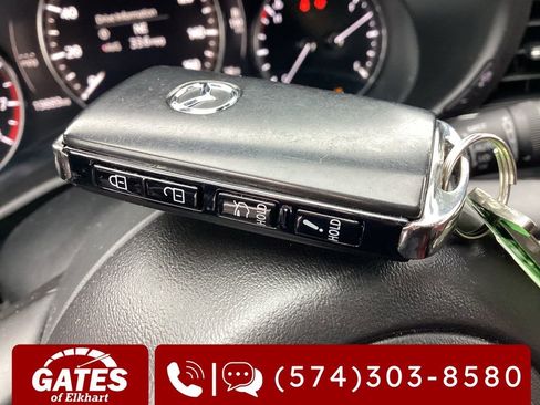 Used 2025 MAZDA MAZDA3 s image 28