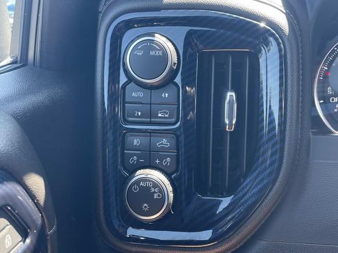Used 2022 Chevrolet Silverado 1500 RST AWD/4WD image 27