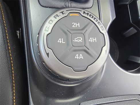 Used 2024 Ford Bronco Badlands image 30