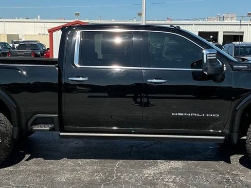 Used 2024 GMC Sierra 2500 Denali Ultimate AWD/4WD image 4