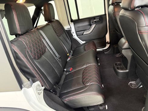 Used 2017 Jeep Wrangler Unlimited Sport w/ Quick Order Package 24S AWD/4WD image 33
