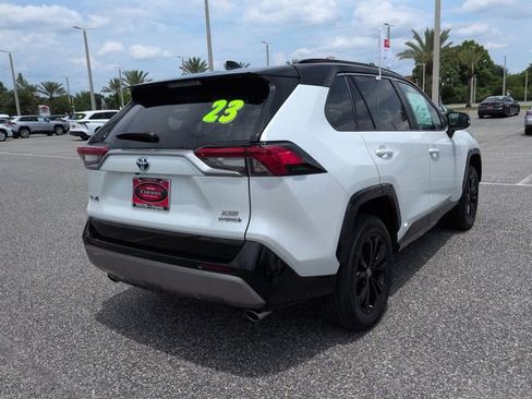 Used 2023 Toyota RAV4 XSE AWD/4WD image 4