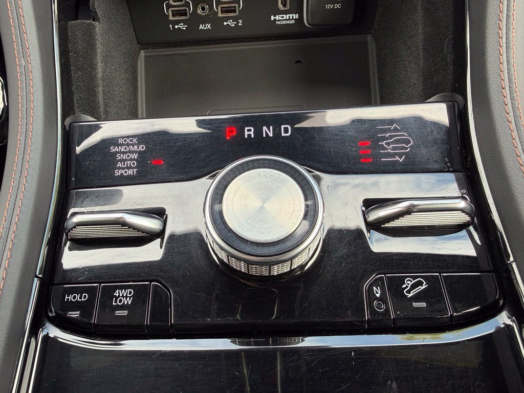Used 2022 Jeep Grand Cherokee Summit AWD/4WD image 25