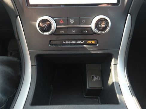 Used 2022 Ford Edge SE AWD/4WD image 32