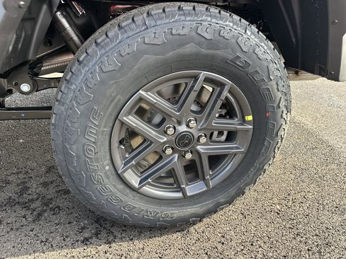 New 2026 Jeep Gladiator Sport image 33