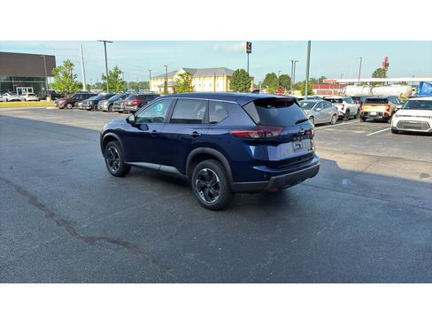 Used 2025 Nissan Rogue SV AWD/4WD image 3