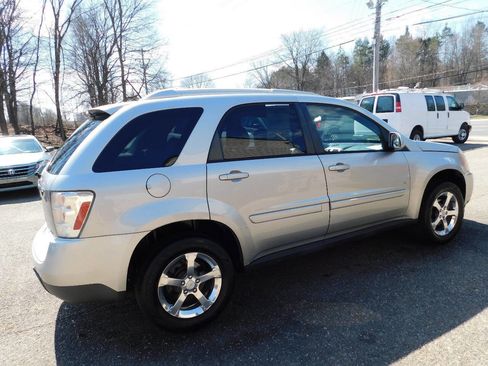 Used 2007 Chevrolet Equinox LT w/ LT Preferred Equipment Group image 9