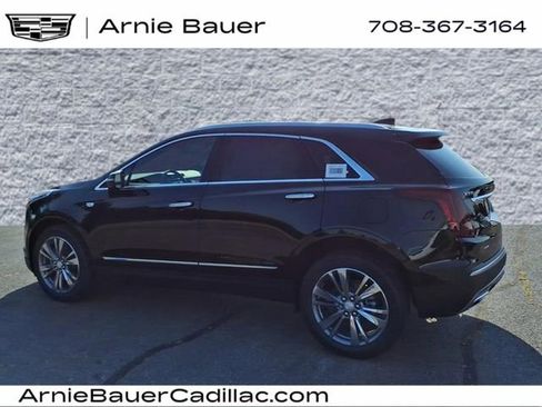 New 2025 Cadillac XT5 Premium Luxury w/ LPO, Floor Liner Package image 8