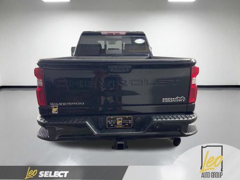 Used 2021 Chevrolet Silverado 2500 High Country w/ Z71 Off-Road Package AWD/4WD image 5