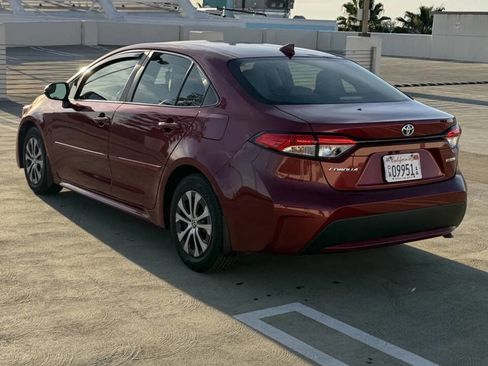 Used 2022 Toyota Corolla LE image 7