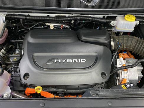 Used 2022 Chrysler Pacifica Touring-L FWD image 28