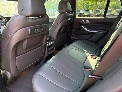 Used 2022 BMW X5 xDrive40i AWD/4WD image 8