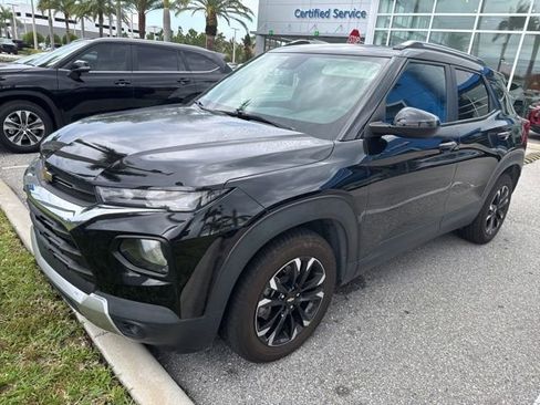 Used 2023 Chevrolet TrailBlazer LT image 1