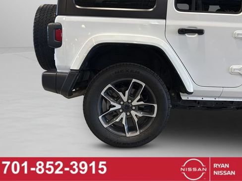 Used 2024 Jeep Wrangler Unlimited AWD/4WD image 21