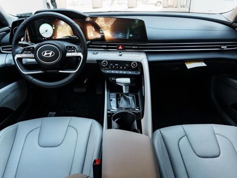 New 2026 Hyundai Elantra Limited image 21