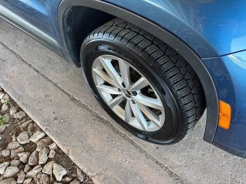 Used 2017 Volkswagen Tiguan Wolfsburg Edition image 29