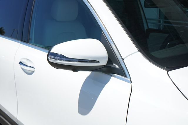 Used 2025 Mercedes-Benz GLB 250 image 9