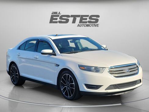 Used 2018 Ford Taurus SEL w/ Equipment Group 201A FWD image 5