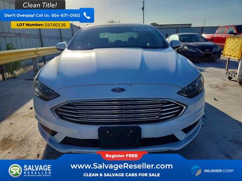 Used 2017 Ford Fusion SE w/ Fusion SE Technology Package FWD image 7