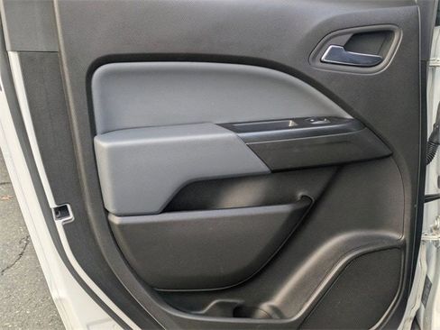 Used 2017 Chevrolet Colorado Z71 image 29