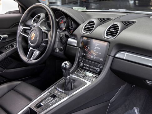 Certified 2024 Porsche 718 Boxster S RWD image 56