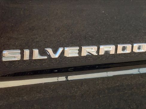 Used 2024 Chevrolet Silverado 1500 RST w/ Z71 Off-Road Package image 30