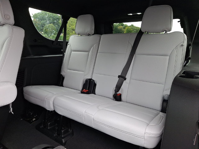 Used 2026 Chevrolet Suburban Premier AWD/4WD image 21