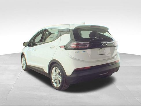 Used 2023 Chevrolet Bolt LT w/ Driver Confidence Package FWD image 3