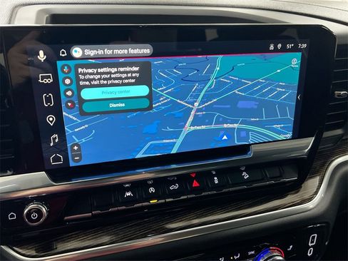 Certified 2025 GMC Sierra 1500 Elevation image 14