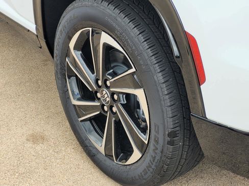 New 2026 Buick Enclave Sport Touring w/ Power Package image 5