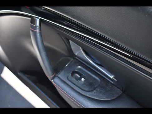 Used 2015 Maserati GranTurismo Convertible image 36