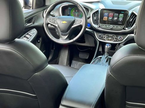Used 2017 Chevrolet Volt Premier w/ Driver Confidence II Package FWD image 32